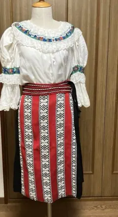 フォークダンスベストとスカートのセット ハンドメイド新品