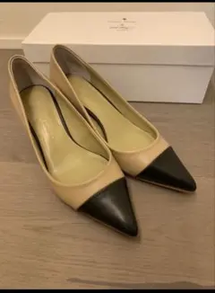 TSURU by Mariko Oikawa バイカラーパンプスのサムネイル