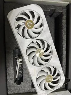 ZOTAC RTX 5080 SOLID OC White edition