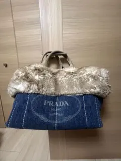 形崩れもない超美品PRADA デニムファーカナパトートバッグ