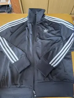 adidas アディダス　トラックジャケット　ジャージ