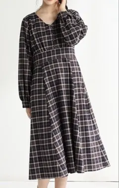 Honeys チェック柄 Vネックワンピース Mサイズ