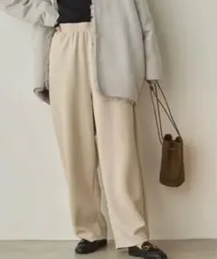 サンスーシ 34＋ ダンボールニットイージーパンツ アイボリー