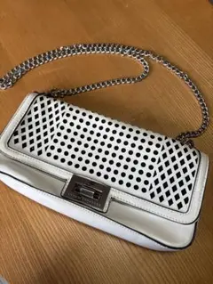 ARMANI EXCHANGE ホワイトショルダーバッグ