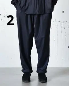 【COMOLI】21AWウールフラノドローストリングパンツNAVY/2のサムネイル