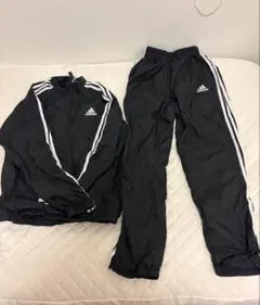 adidas ジャージ 上下セットのサムネイル
