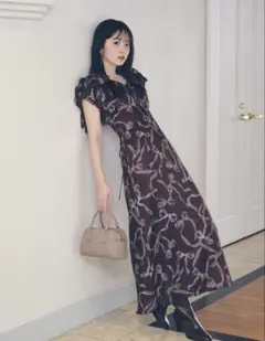 美品 SNIDEL リボンスリーブデザインワンピース　サイズ1