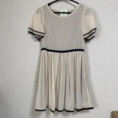 アイボリー ドット柄 半袖ワンピースのサムネイル