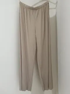 UNIQLO プリーツパンツ ユニクロ ベージュ Lサイズ