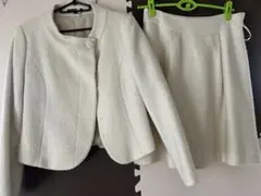 ホワイト ツイード ジャケットとスカートセット　9号