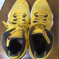 ASICS バスケットボールシューズ イエローのサムネイル