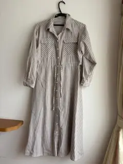 美品♪パラスパレス 比翼 コットン100 ロングシャツワンピース 日本製 パラスパレス ロングシャツチュニック サイズ2 ストライプ柄クリーム色