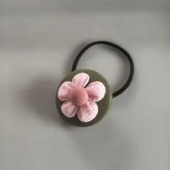 つまみ細工の 花モチーフ ヘアゴム
