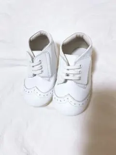 【室内試着のみ美品】familiar ベビーシューズ
