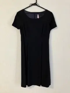 UNTITLED ひざ丈ワンピース 色ネイビー