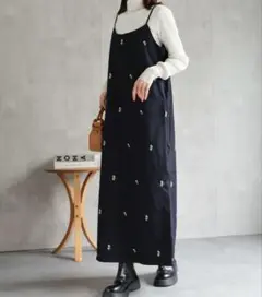 ネイビー 花柄刺繍 キャミワンピース フリーサイズ