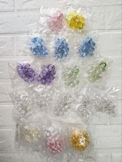 花形プラスチックビーズキーホルダー14個・シャリシャリエアボール３個