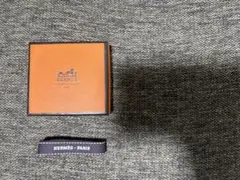 HERMES エルメス　空箱のみ リボン付き付き