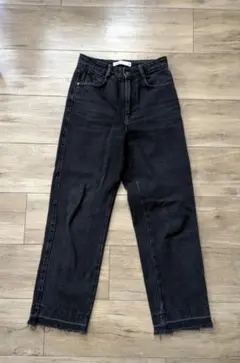 ZARA 黒デニム ストレートレッグ 34