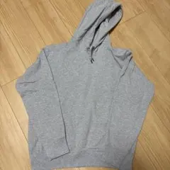 ユニクロ スウェットプルパーカ