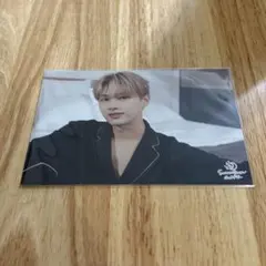匿名配送】 seventeen JUN ポストカード cafe - メルカリ