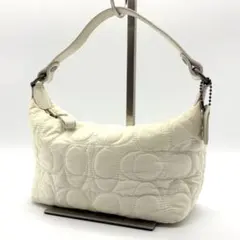 コーチ（COACH）のポルカドット デミポーチ（型番：3677） - メルカリ