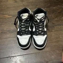 NIKE ダンク　ハイカット　スニーカー　パンダ