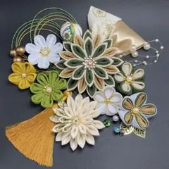 つまみ細工髪飾り　【深緑】　成人式髪飾り　卒業式髪飾り　グリーン　Ｍ-０５