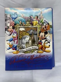 東京ディズニーリゾート スーベニアメダルコレクションブック　メダル付き