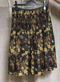スカートのサムネイル