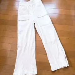 ワイドパンツ サイドスリット　アイボリー　GU スウェット　楽ちん