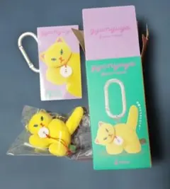 gyunyuya　カラビナ付きキャット　yellowちゃん　新品未使用　イエローのサムネイル
