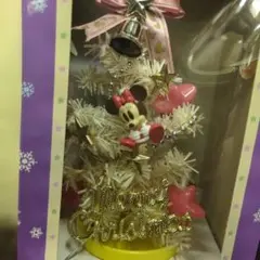 光るミニーマウスクリスマスツリーのサムネイル