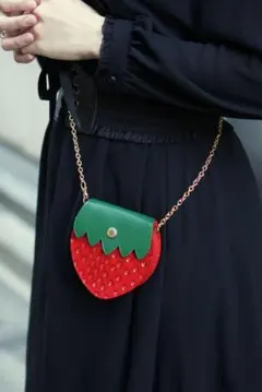 牛革 いちごポシェット ショルダーバッグ ハンドメイド
