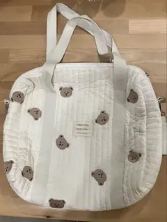 クマ刺繍のキルティングマザーズバッグ