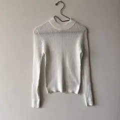 美品　コカ　ホワイトリブ編み 長袖 トップス