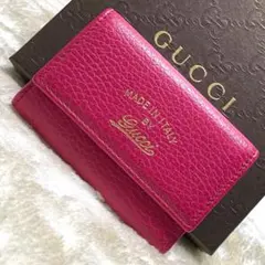 新品保管品✨グッチ　6連キーケース　ゴールド金具スウィング筆記体ロゴピンクシボ革