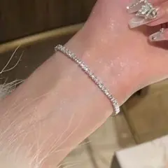 上品シルバー細身ラインストーンブレスレット 結婚式ハンドメイド調シンプル細め