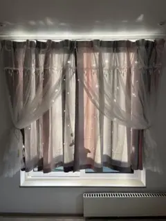 幅150cm、丈160cm、透け感のあるレースカーテン 星型装飾