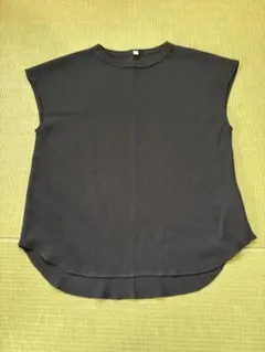 【処分する為お値下げ】ブラック ノースリーブ トップス Mサイズ