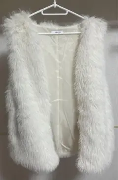 INGNI ホワイトファーベスト アイボリー