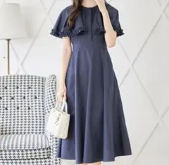 tocco closet フリルケープ付きフレアワンピース ネイビーのサムネイル