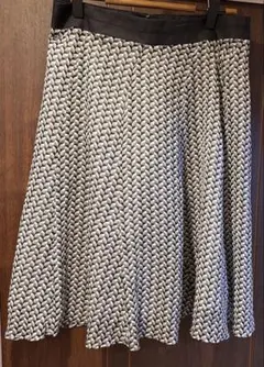 23区　フレアスカート40 L〜XL