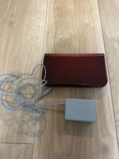 Newニンテンドー3DS LL メタリックレッド 本体&ACアダプタ