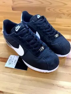 nike cortez スニーカー