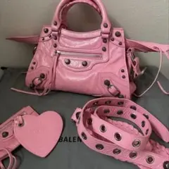 j*様 BALENCIAGA☆ニコちゃんブレスレット☆チャーム - メルカリ