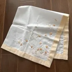 WAKO 刺繍ハンカチーフ　花柄　銀座和光　ワコウ　ハンカチのサムネイル