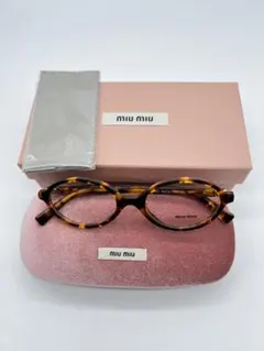 2026年最新】miumiu サングラスケースの人気アイテム - メルカリ