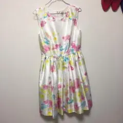 春直前限定特価　チェスティ花柄ワンピース