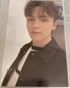 SEVENTEEN CARATLAND 2021 Tシャツ トレカ バーノン